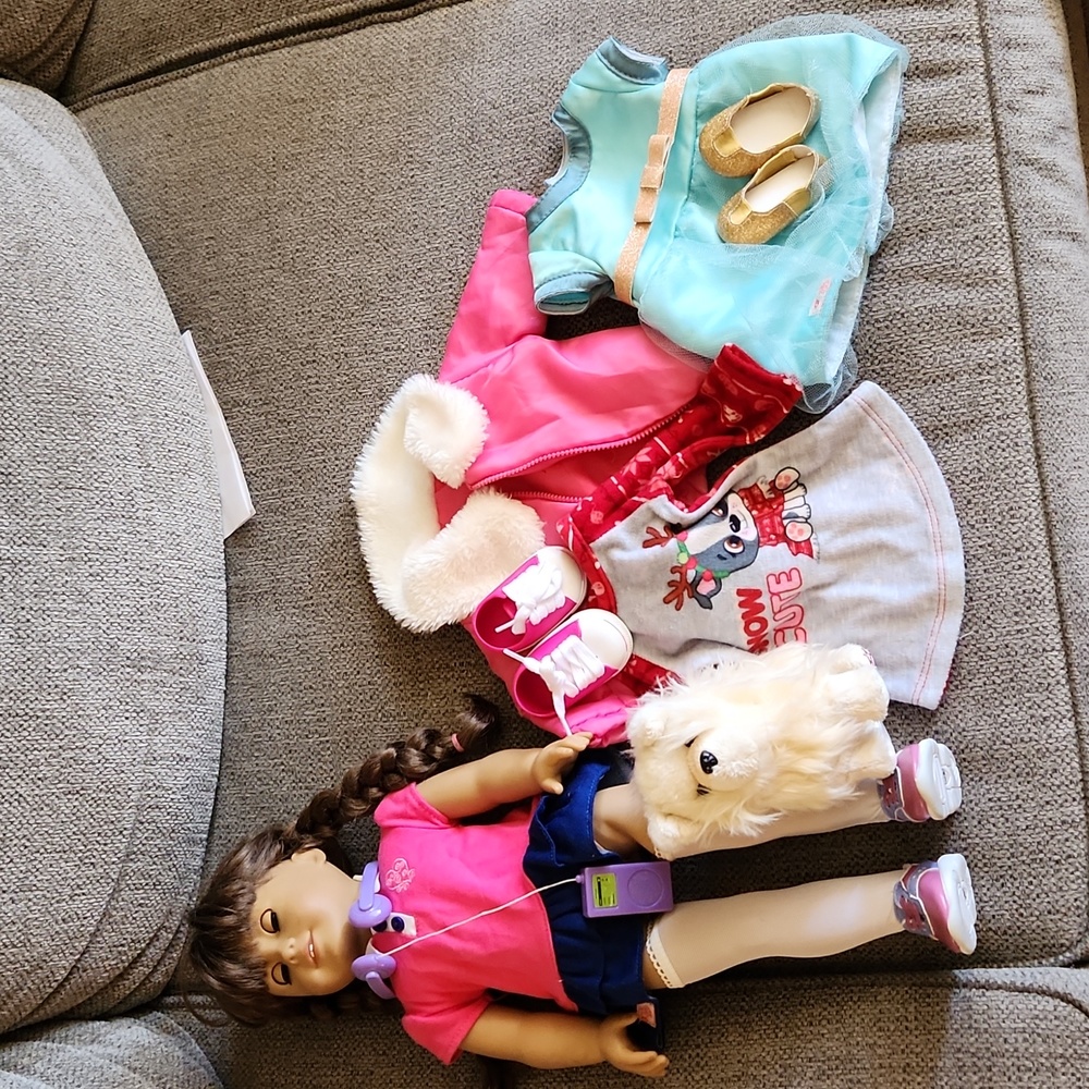 RETIRED Molly American Girl